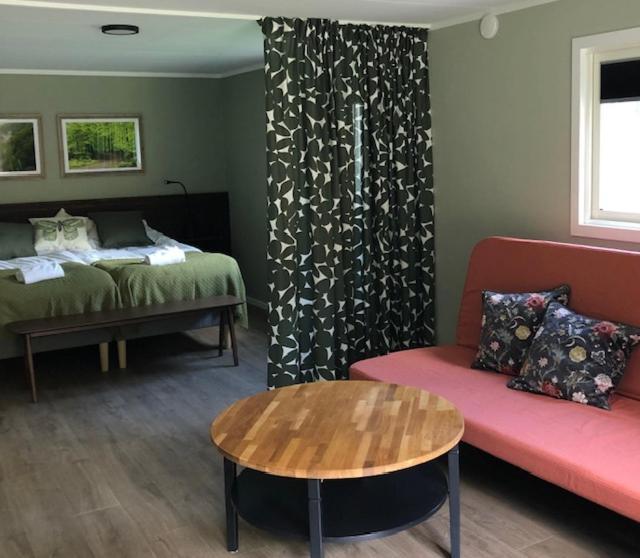 Hostel Soederasens Skafferi - Logi Ljungbyhed Exteriér fotografie
